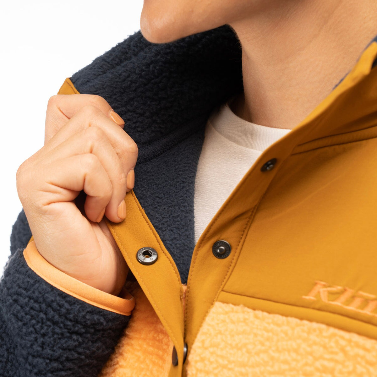 High Pile Mountain Fleece Pullover - Dress Blues - Mock Orange