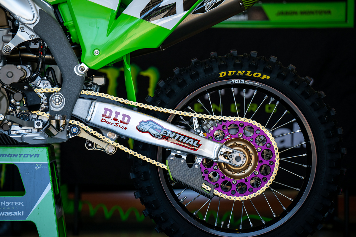 Renthal 224U-520-52GPPE Rear Sprocket, Aluminum, 52-Tooth, Purple