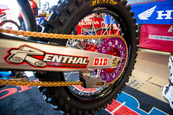 Renthal 150U-520-48GBPE Rear Sprocket, Aluminum, 48-Tooth, Purple for Honda and Yamaha